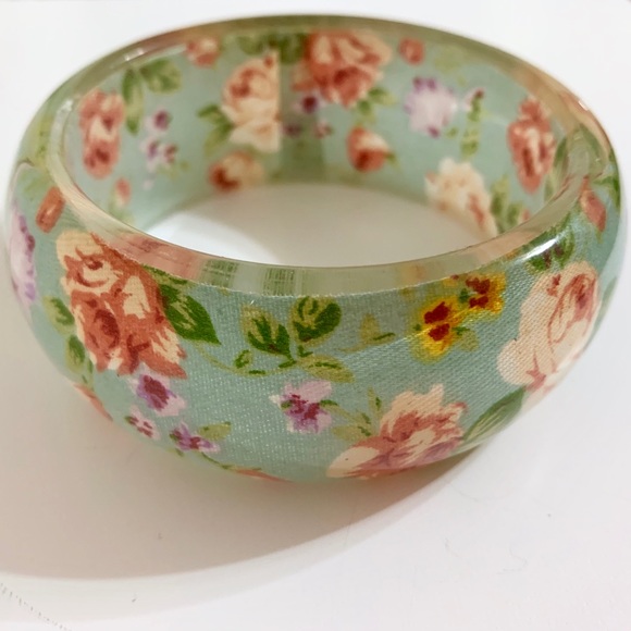 Jewelry - Plastic Teal and Coral Floral Bangle